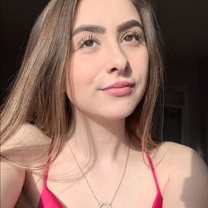 Meet your Posher, Hannah